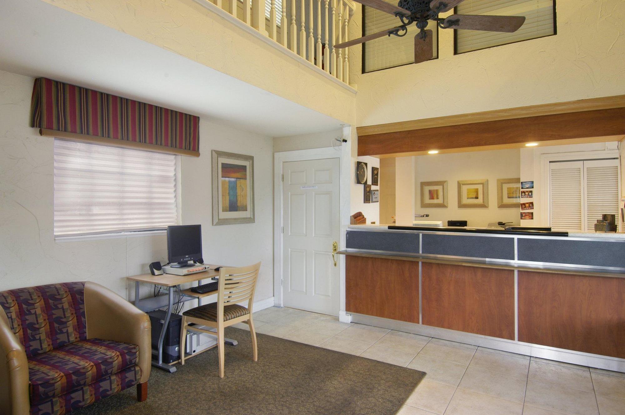 Econo Lodge Palm Harbor - Clearwater Luaran gambar