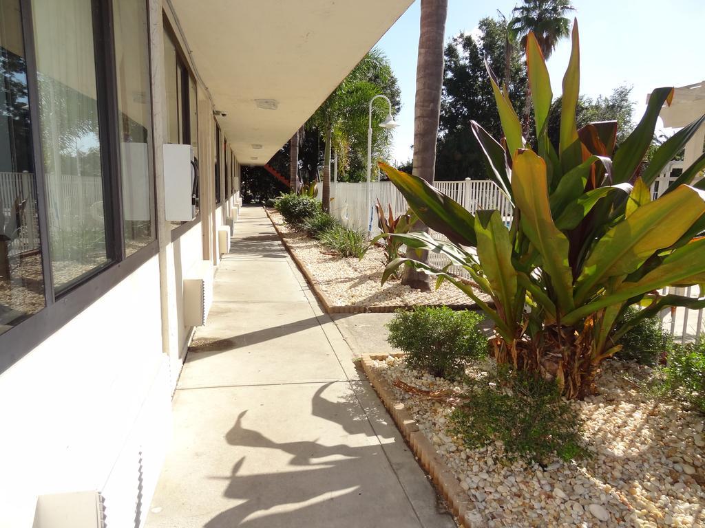 Econo Lodge Palm Harbor - Clearwater Luaran gambar