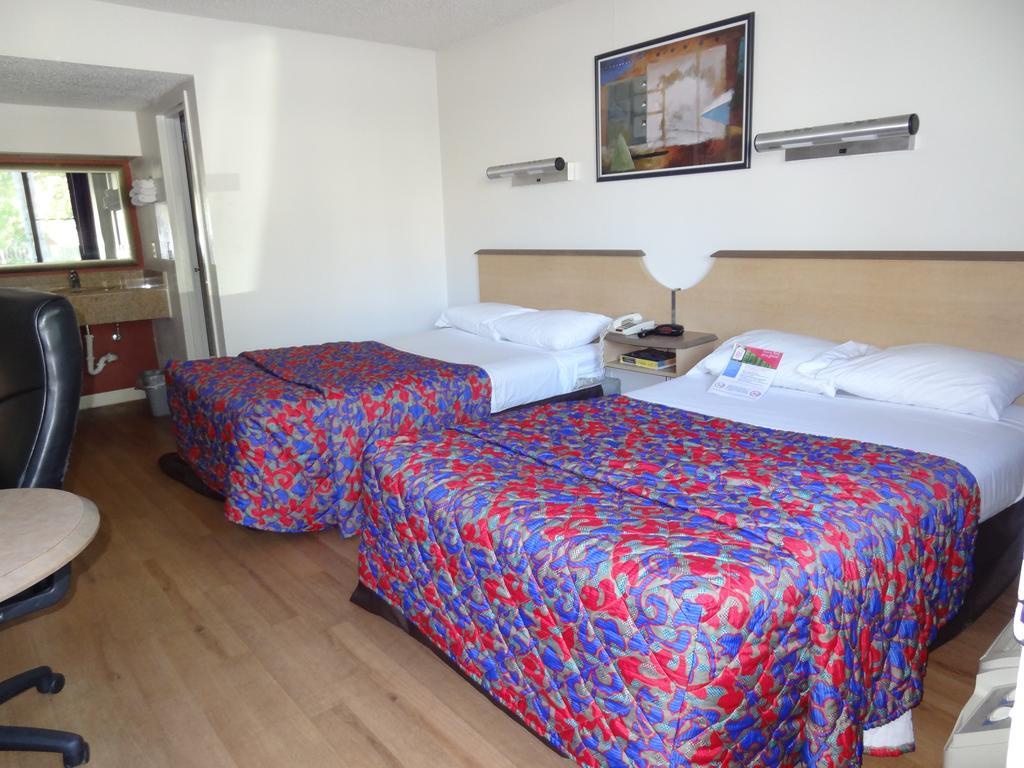 Econo Lodge Palm Harbor - Clearwater Luaran gambar