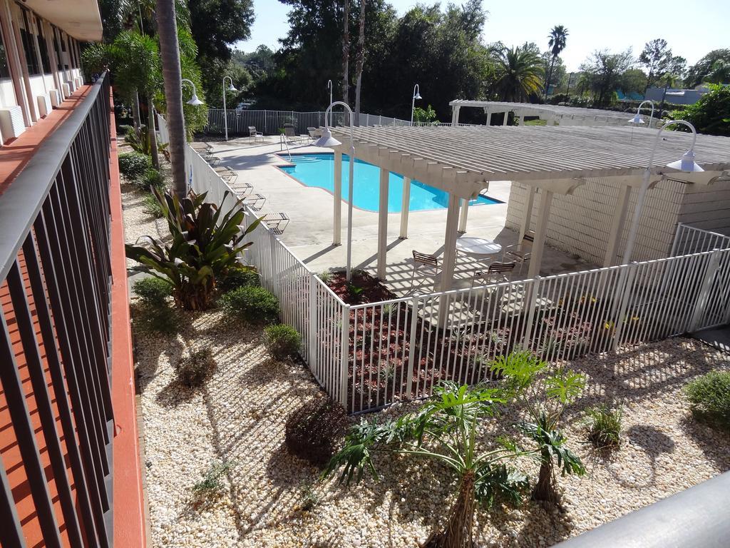 Econo Lodge Palm Harbor - Clearwater Luaran gambar