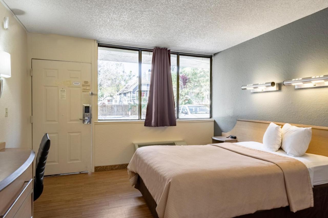Econo Lodge Palm Harbor - Clearwater Luaran gambar
