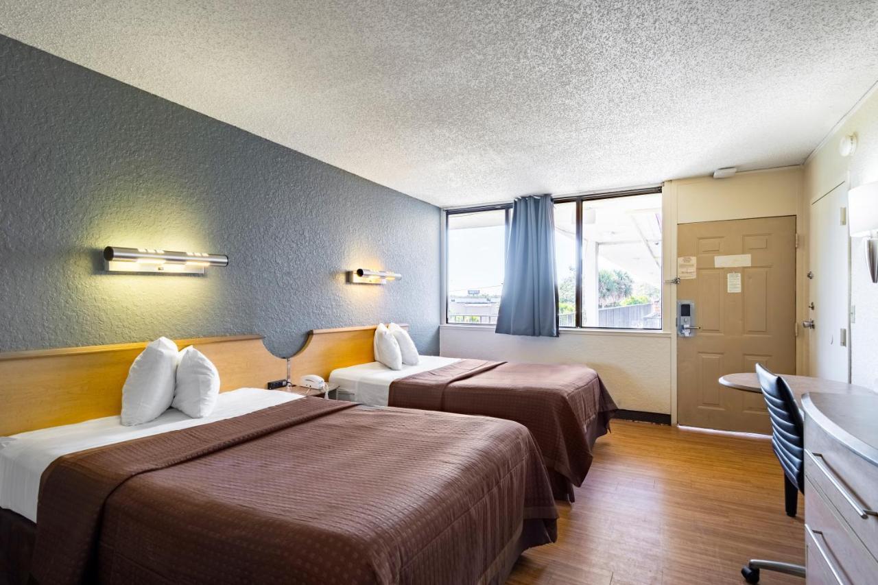 Econo Lodge Palm Harbor - Clearwater Luaran gambar
